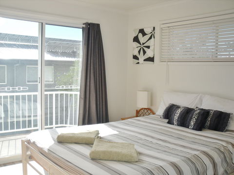 Beachcomber Apartments - Accommodation Yamba 1