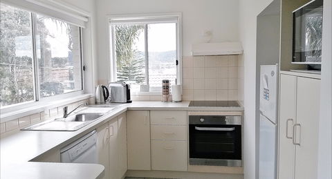 Beachcomber Apartments - Accommodation Yamba 2