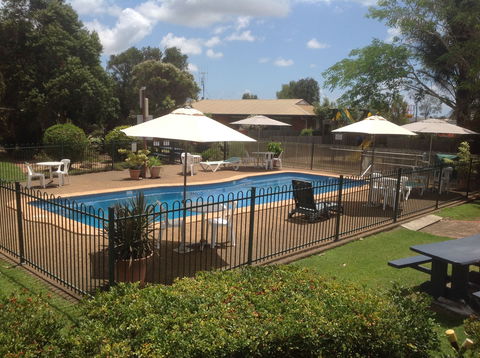 Bundaberg East Cabin And Tourist Park - Accommodation Yamba 0