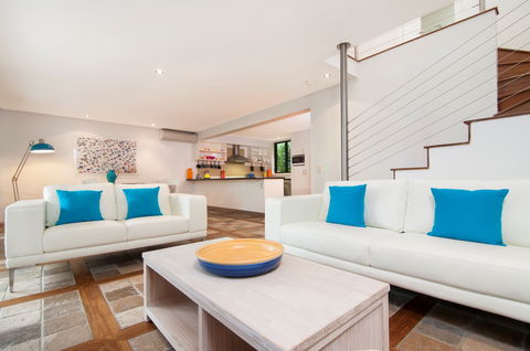 By The Sea Port Douglas - Accommodation Yamba 2