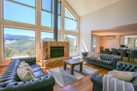 Kangaroo Lodge - Accommodation Yamba 0
