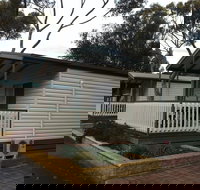 Lake Albert Caravan Park Meningie SA - Accommodation Yamba