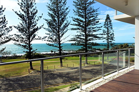 Manta Bargara Resort - Accommodation Yamba 0