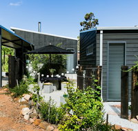 Perth Hills Luxury Getaway - Quenda Guesthouse - Accommodation Yamba