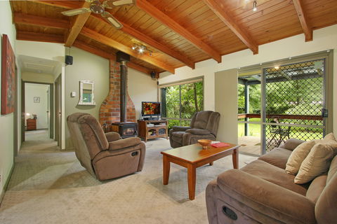 Rail Trail Cottage - Accommodation Yamba 1