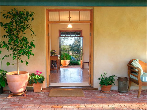 Seppeltsfield Vineyard Cottage - Accommodation Yamba 1