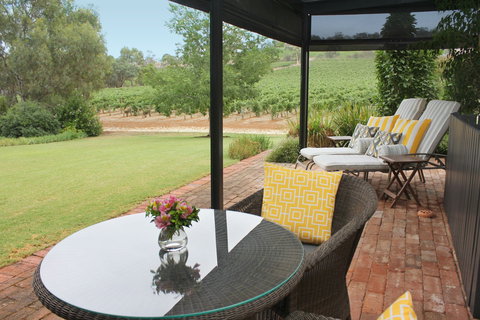Seppeltsfield Vineyard Cottage - Accommodation Yamba 2
