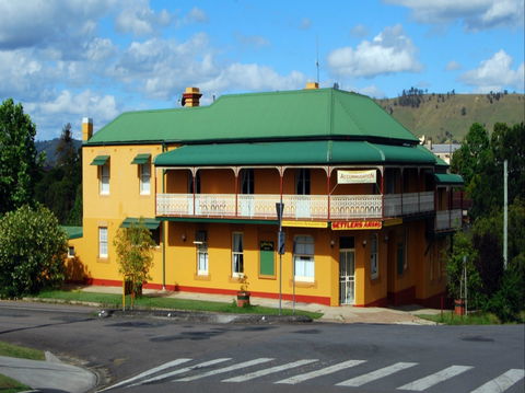 Settlers Arms Hotel - Accommodation Yamba 0