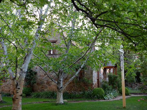 The Stone Cottage Beechworth - Accommodation Yamba 1