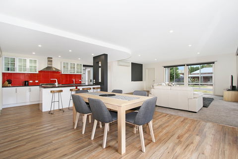 3 Peaks Rise - Accommodation Yamba 2
