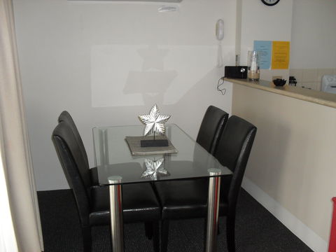 Beaches Serviced Apartments - Accommodation Yamba 2