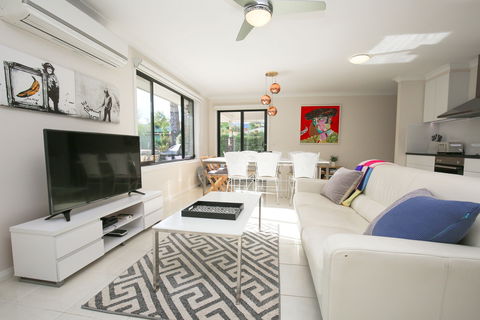Bright Uptown - Accommodation Yamba 1