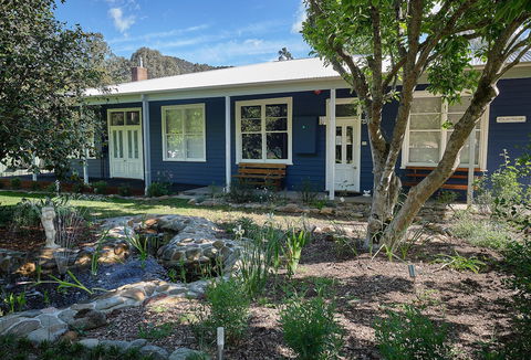 Edlin House - Accommodation Yamba 0