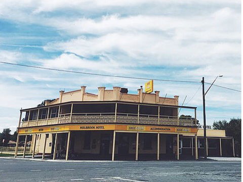Holbrook Hotel - Accommodation Yamba 0