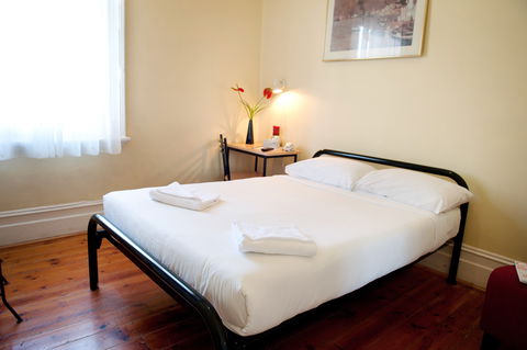 Hotel Claremont Guest House - Accommodation Yamba 1