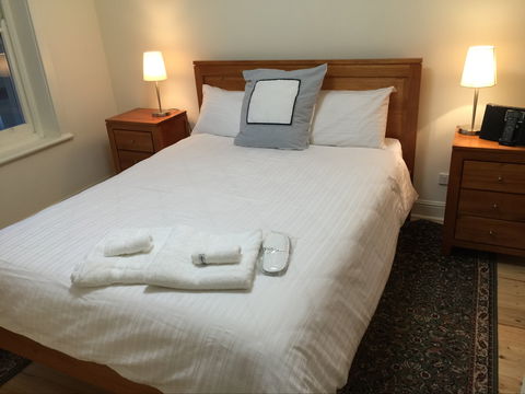 MacDonnell House, Naracoorte - Accommodation Yamba 2