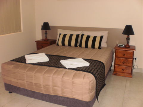 Molika Springs Motel Moree - Accommodation Yamba 0