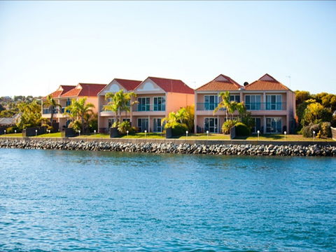 Port Lincoln Waterfront Apartments - Accommodation Yamba 2