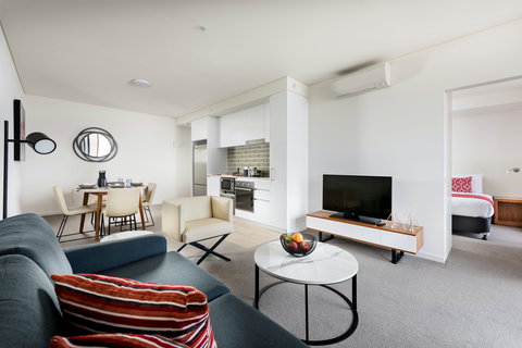 Ramada By Wyndham Vetroblu Scarborough Beach - Accommodation Yamba 1