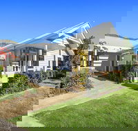 Summer Home - Our Place at Bright - Accommodation Yamba