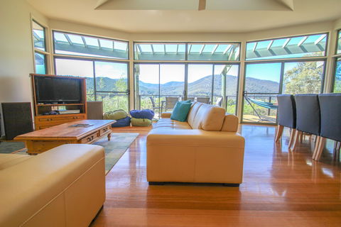 Top Deck - Accommodation Yamba 2