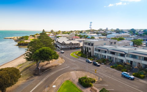 Aurora Ozone Hotel - Accommodation Yamba 1