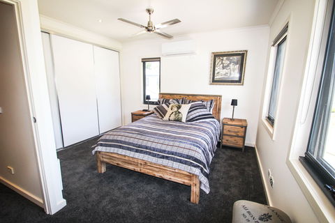 Avignon In Bright - Accommodation Yamba 0
