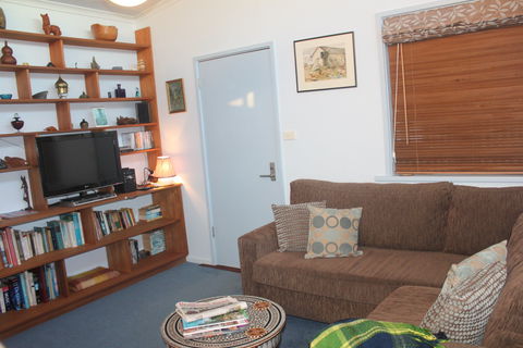 Clyde Cottage - Accommodation Yamba 2