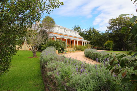 Fitzroy Inn Historic Retreat - Mittagong - Accommodation Yamba 0