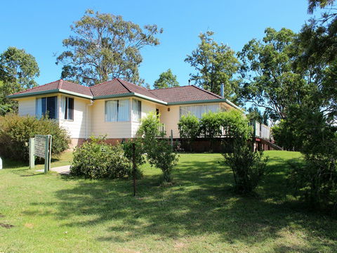Horseshoe House - Accommodation Yamba 0