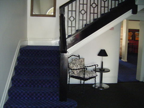 Imperial Hotel Cowra - Accommodation Yamba 0