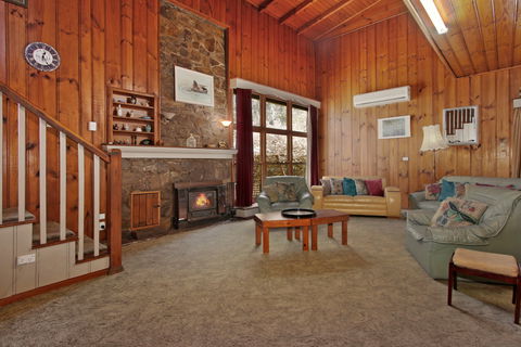 Le Chateau - Accommodation Yamba 1