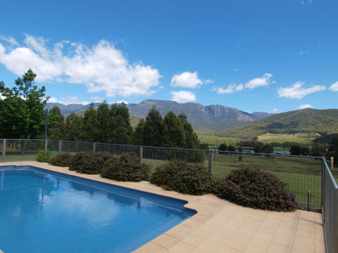 Mad On The Buckland - Accommodation Yamba 2