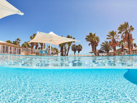 RAC Monkey Mia Dolphin Resort - Accommodation Yamba 1