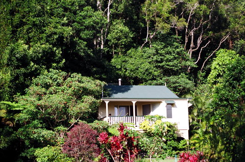The Falls Montville - Accommodation Yamba 0