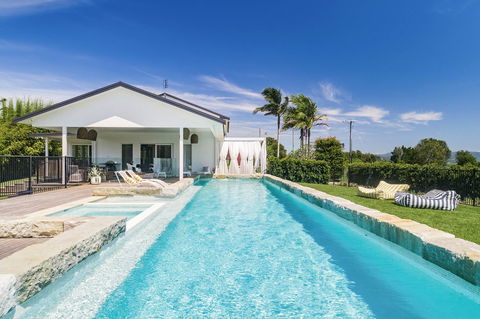 Villa St Helena - Accommodation Yamba 0