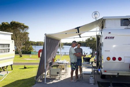Lake Ainsworth Holiday Park - Accommodation Yamba 0