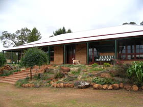 Yayl Lodge Bed & Breakfast - Accommodation Yamba 0