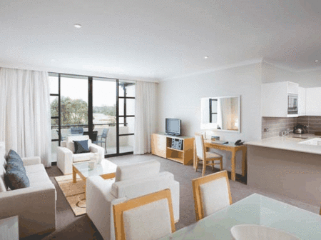 Mantra Kooindah Waters Golf And Spa Resort - Accommodation Yamba 3