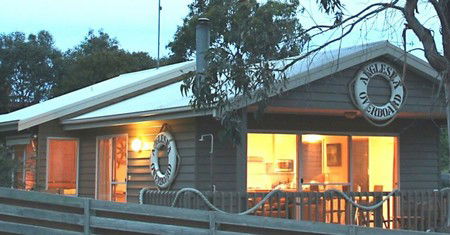 Anglesea Overboard Seaside Cottage - Accommodation Yamba 2
