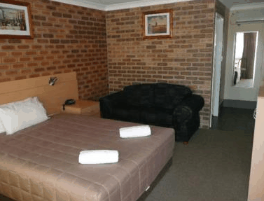 Jumbuck Motor Inn - Accommodation Yamba 2