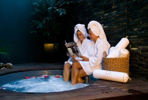 Q1 Spa - Gold Coast - Accommodation Yamba 4