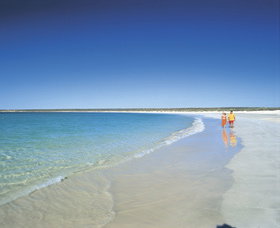 Gnaraloo - Accommodation Yamba 0