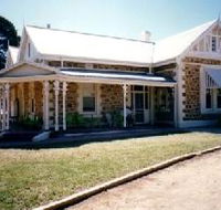 The Pines Loxton Historic House and Garden - Accommodation Yamba