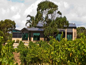 Delacolline Estate - Accommodation Yamba 0