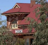 Moonta Tourist Office - Accommodation Yamba