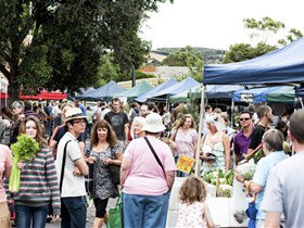 Willunga Farmers' Market - Accommodation Yamba 0