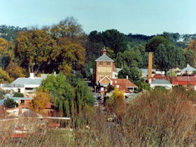 Oakbank Heritage Walk - Accommodation Yamba 0