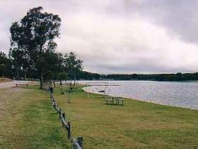 Storm King Dam - Accommodation Yamba 0