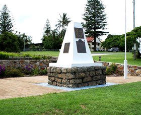 Dunwich War Memorial - Accommodation Yamba 0